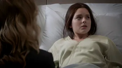 thumbnail - S8:E7 Dead & Buried