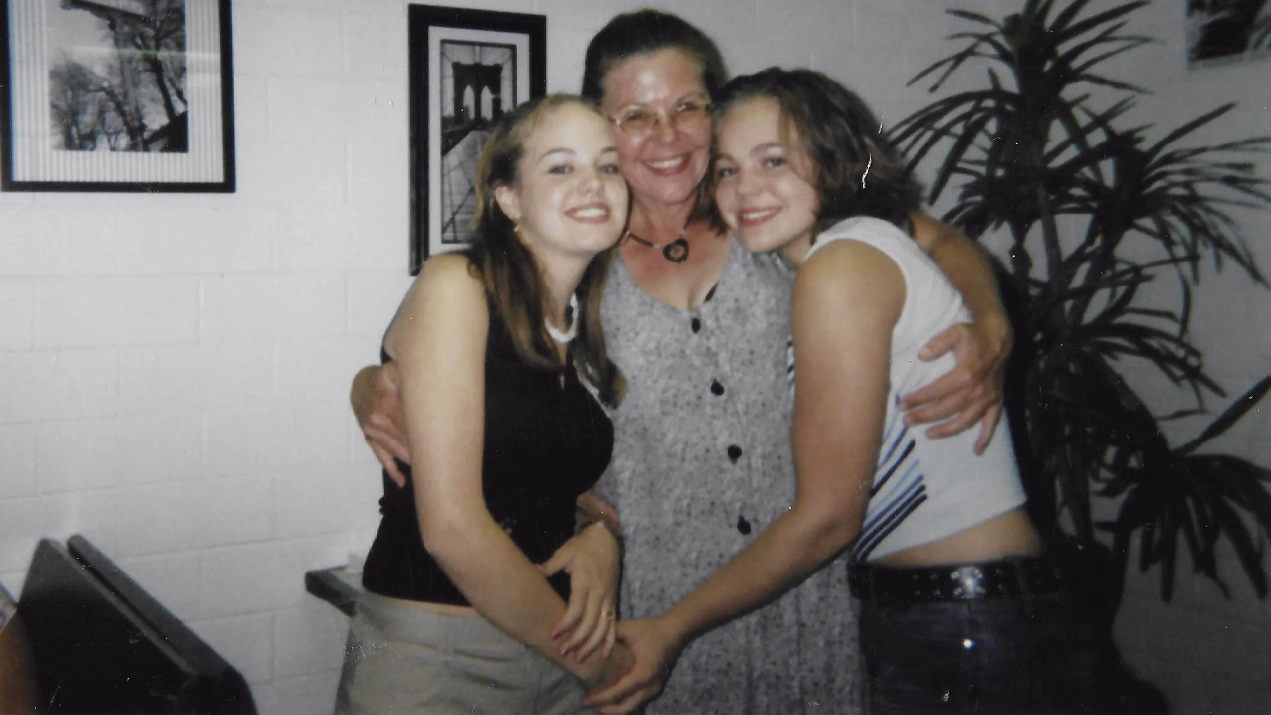 thumbnail - S18:E8 Our Brother by Blood