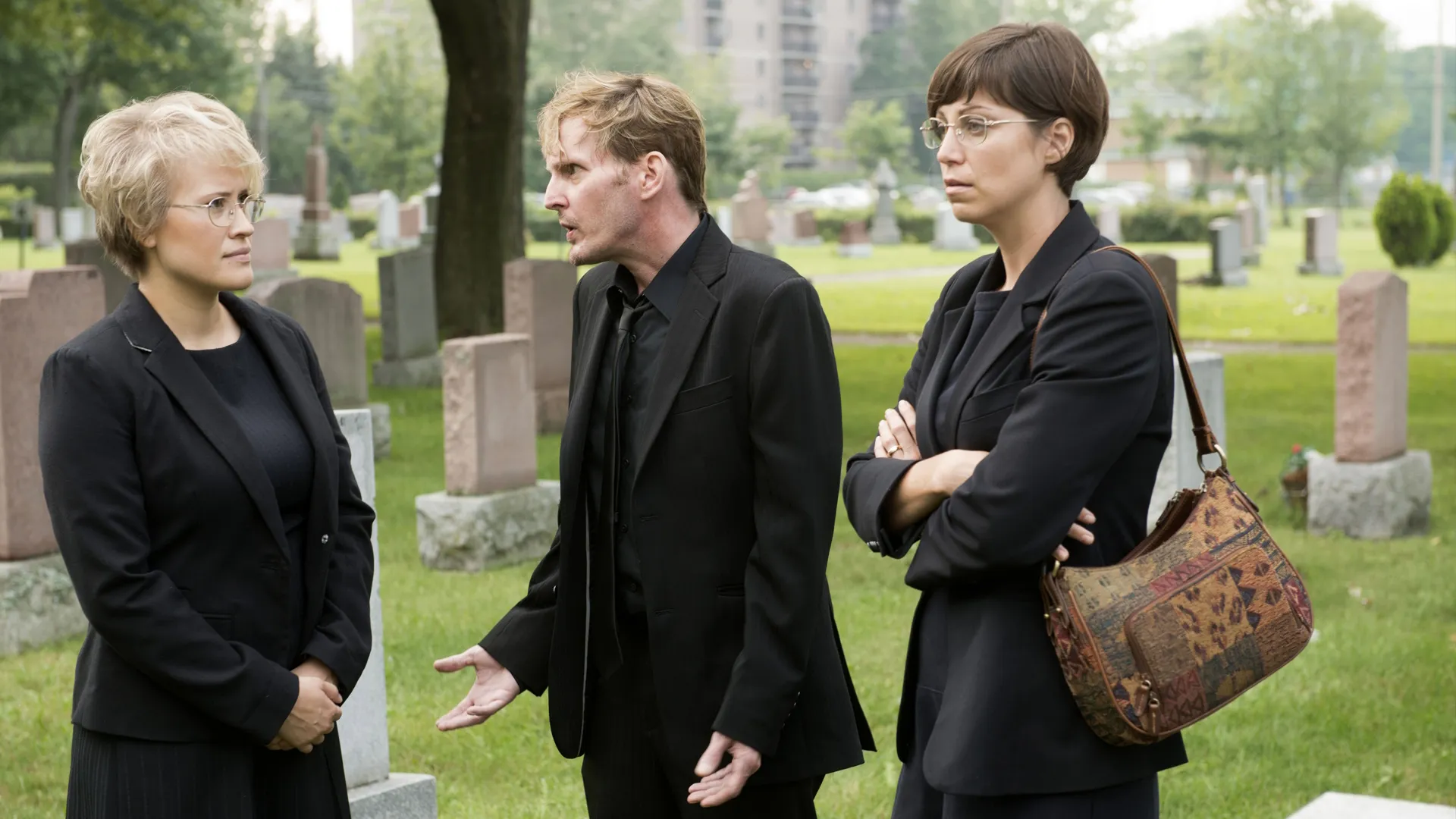 thumbnail - S5:E2 Love in Flames