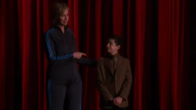 thumbnail - S6:E9 Child Star