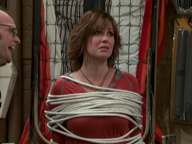 thumbnail - S3:E4 Super Twins