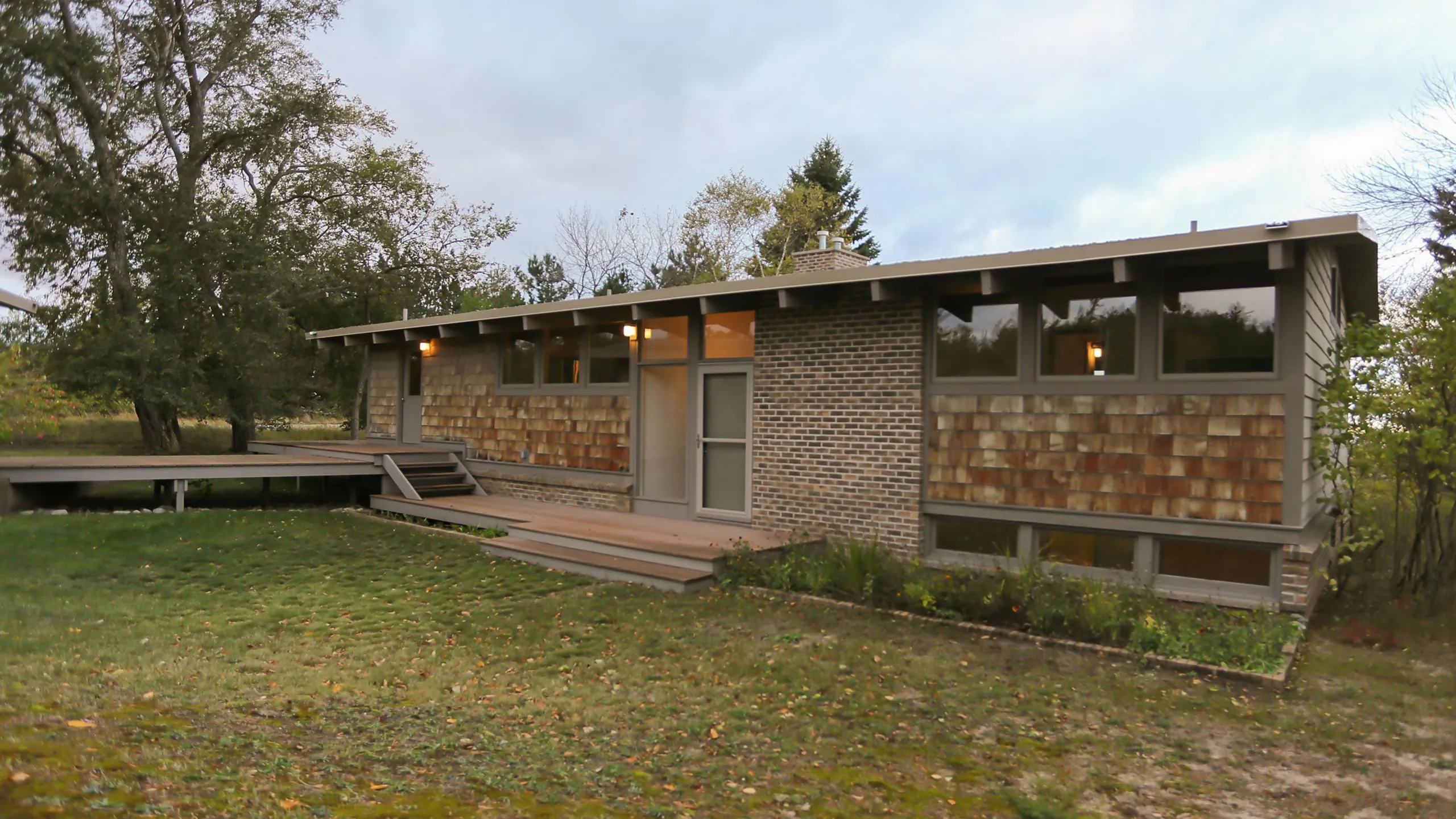 thumbnail - S3:E1 Suttons Bay Beach Home