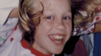 thumbnail - S1:E3 Chapter 3: Multiple Truths