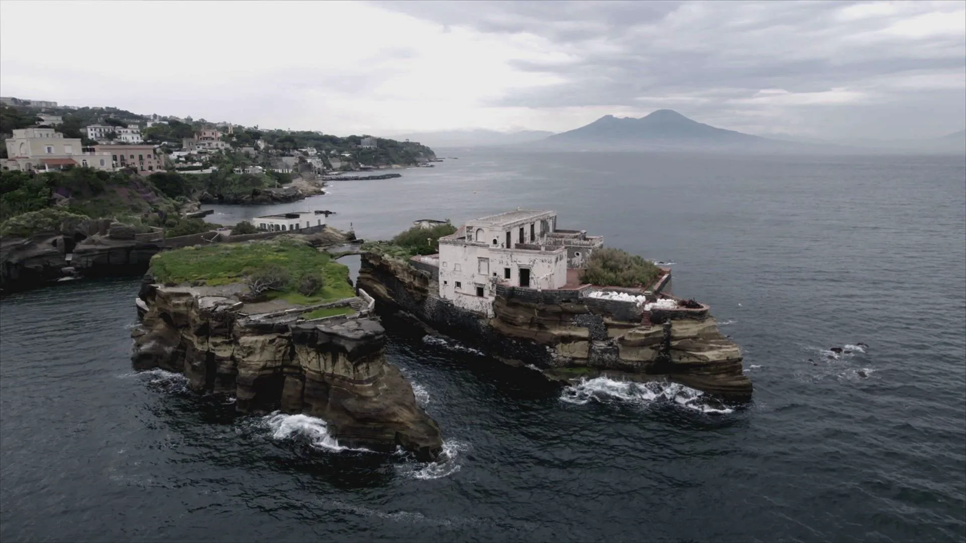 thumbnail - S7:E6 Islands of the Damned