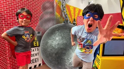 thumbnail - S1:E1 Ultimate Red Titan Rescues!