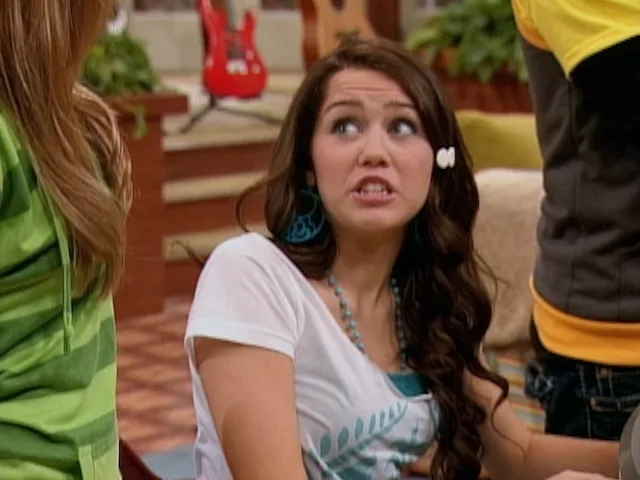 thumbnail - S2：第21話「ズタズタのサインボール」