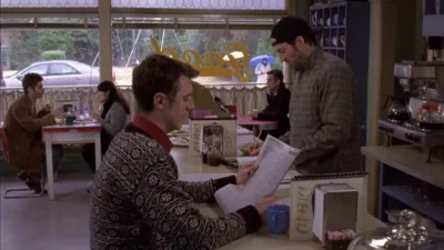 thumbnail - S7:E16 Will You Be My Lorelai Gilmore?