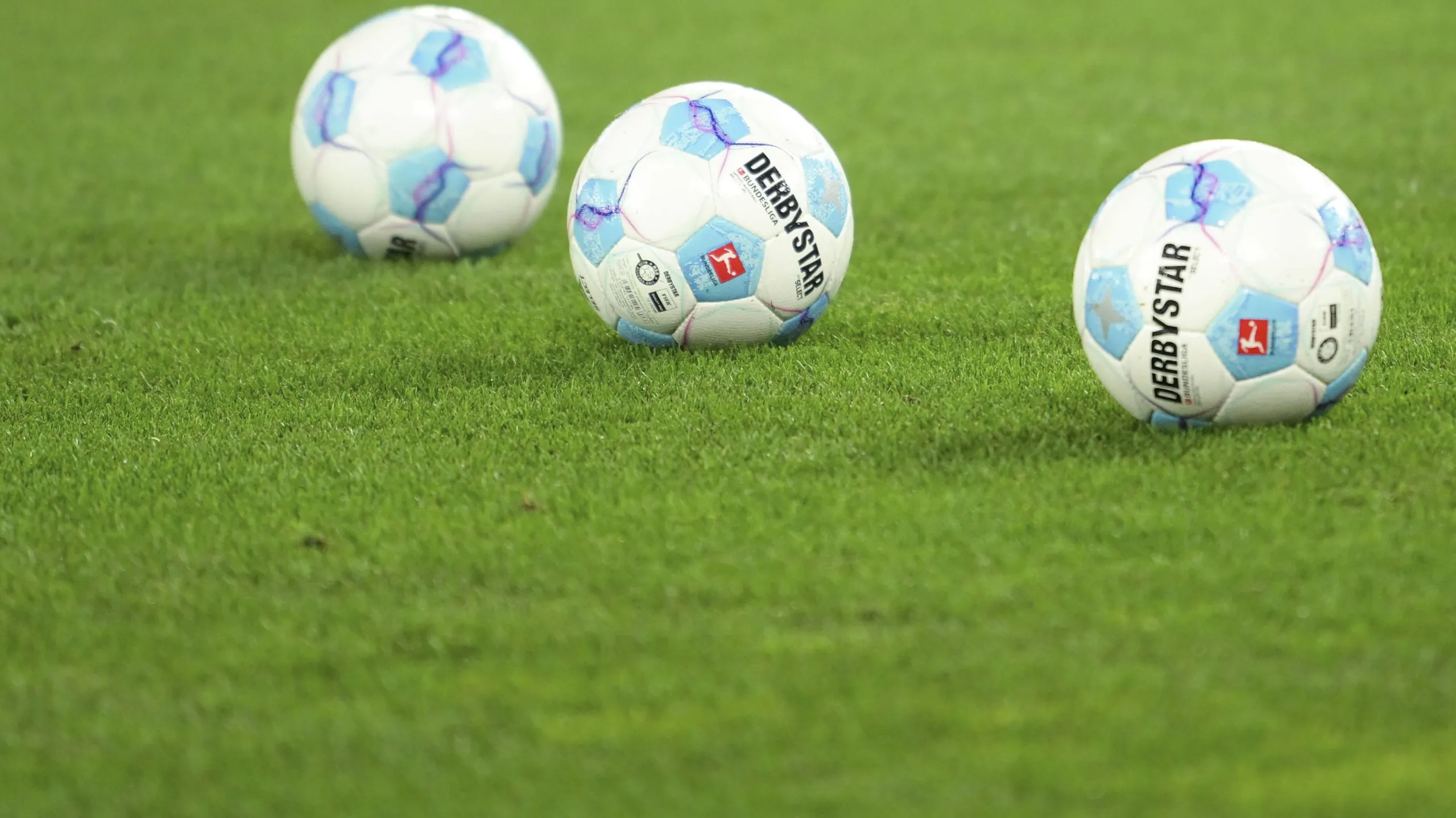 Assistir a FC Carl Zeiss Jena x Darmstadt 98 | Disney+