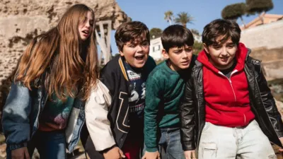 thumbnail - S1:E1 The Munaciello Is Back