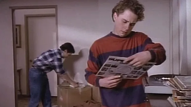 thumbnail - S6:E14 Unpacking