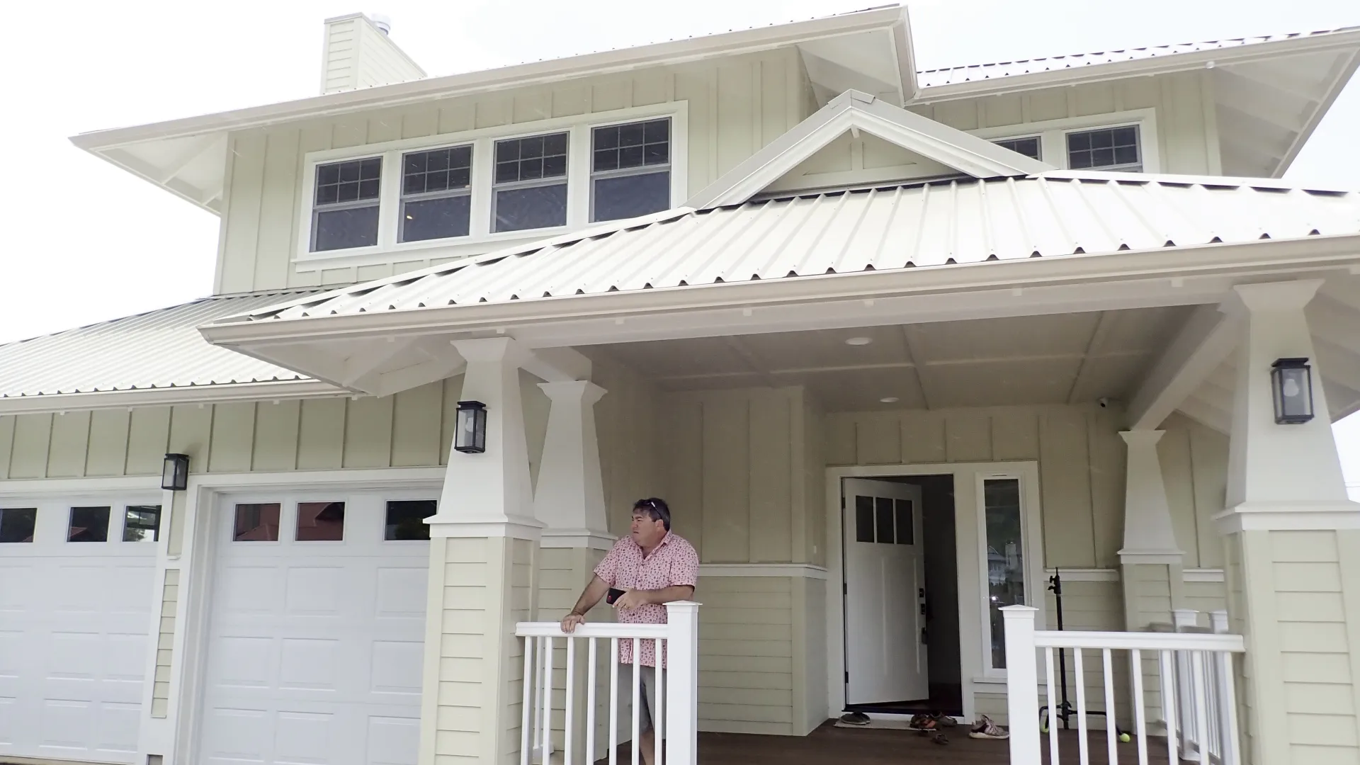 thumbnail - S13:E13 A Permanent Hawaii Vacation