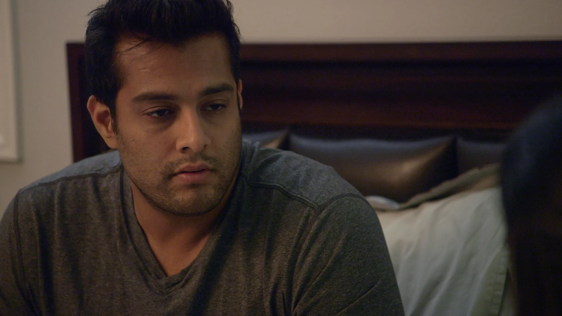 thumbnail - S1:E15 The Party's Over