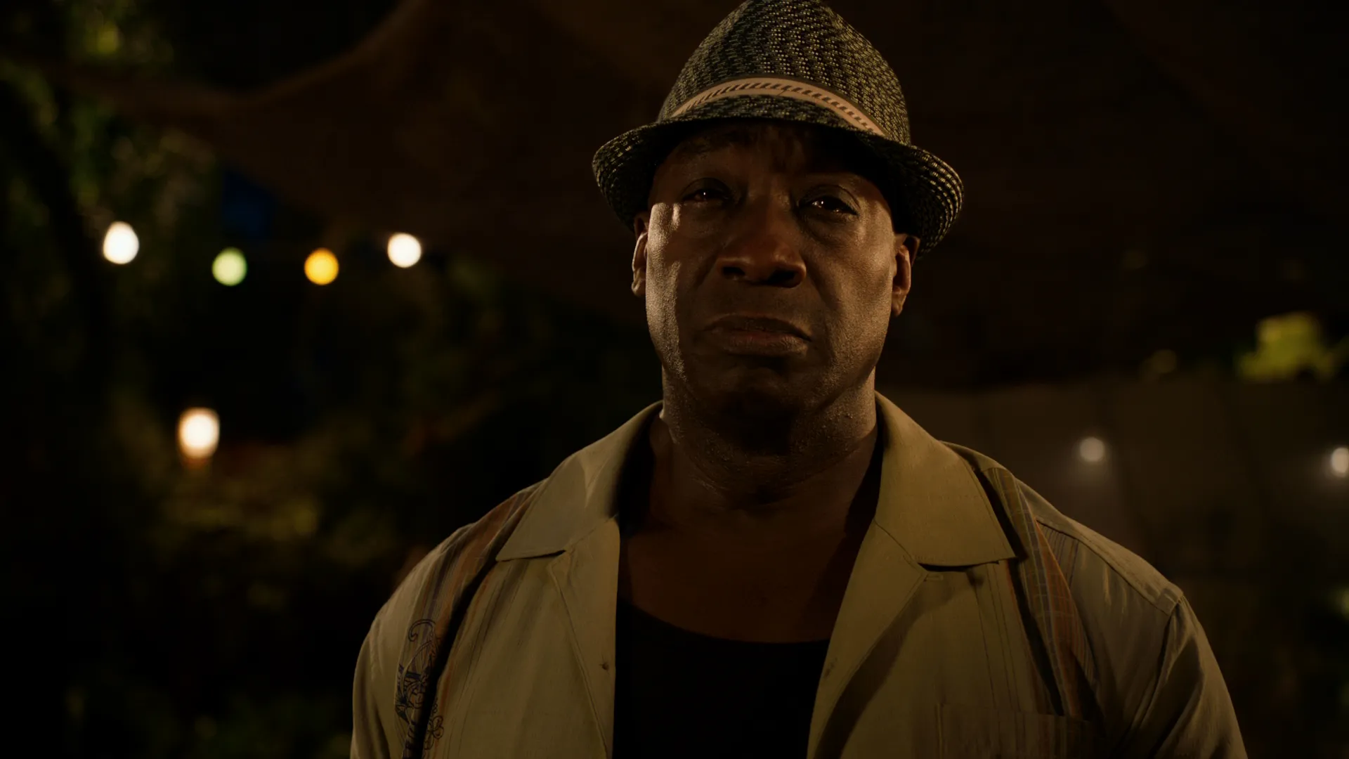 thumbnail - S1:E3 A Cinderella Story