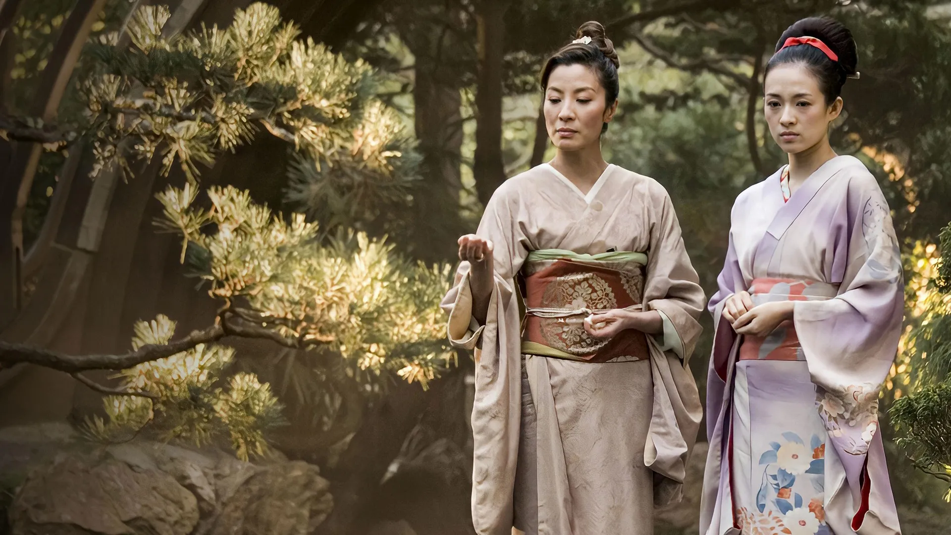 Michelle Yeoh as Mameha and Zhang Ziyi as Sayuri in the 2005 film Memoirs of a Geisha