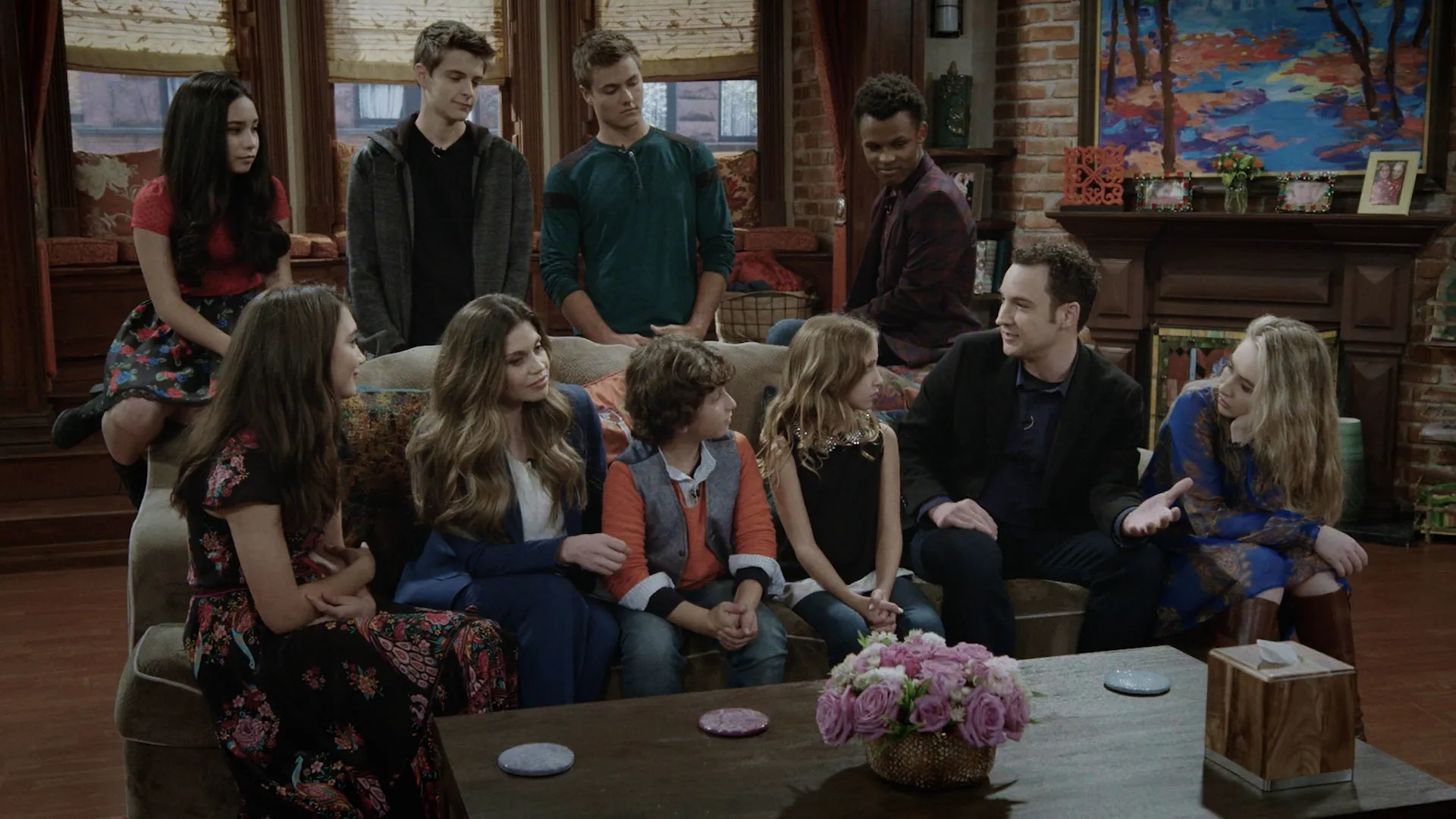 thumbnail - S3:E19 World Meets Girl