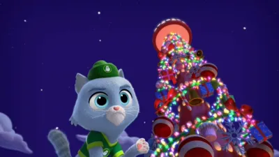 thumbnail - S2:E8 A Very Merry Christmas Tree / Mountain Dogs