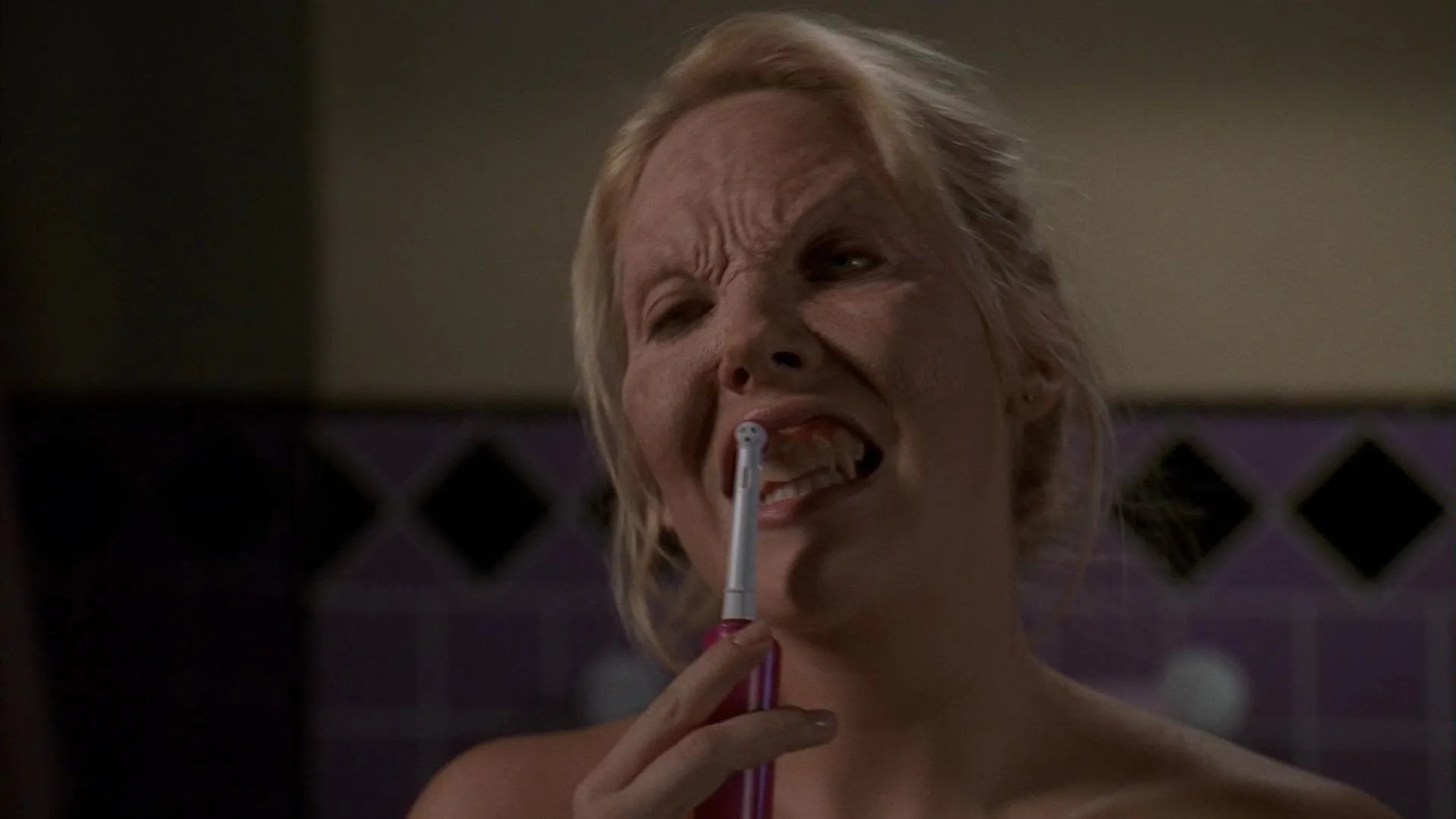 thumbnail - S5:E9 Harm's Way