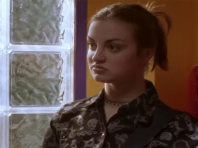 thumbnail - S3:E2 Talking Board