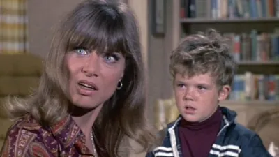 thumbnail - S8:E20 Tabitha's First Day In School