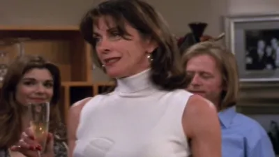 thumbnail - S7:E21 Future Issues