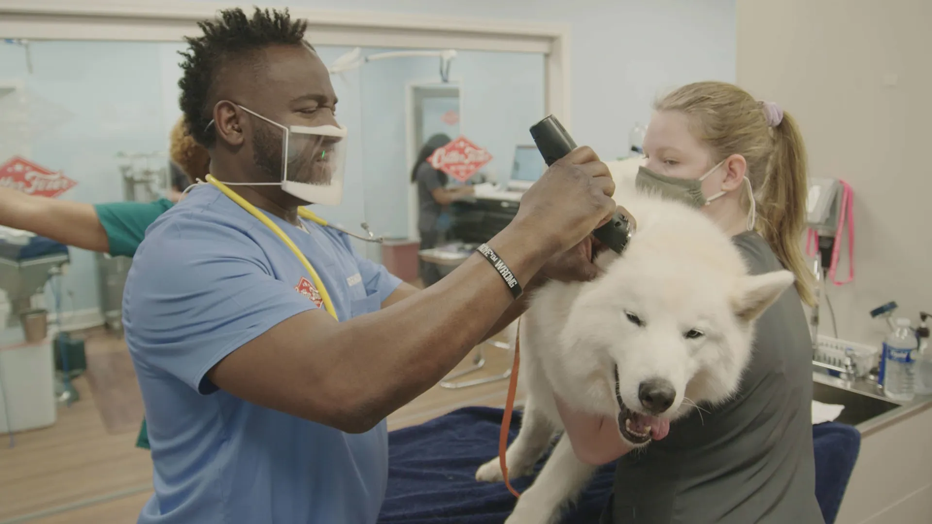 thumbnail - S5:E9 G.O.A.T. Bloat