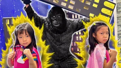 thumbnail - S1:E12 Emma and Kate's Titan Twin Triumphs!