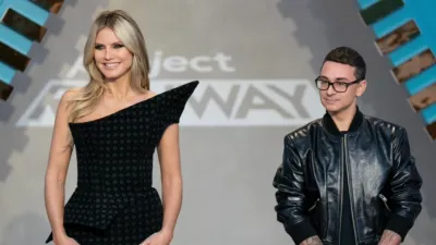 thumbnail - S21:E1 New House / New Rules