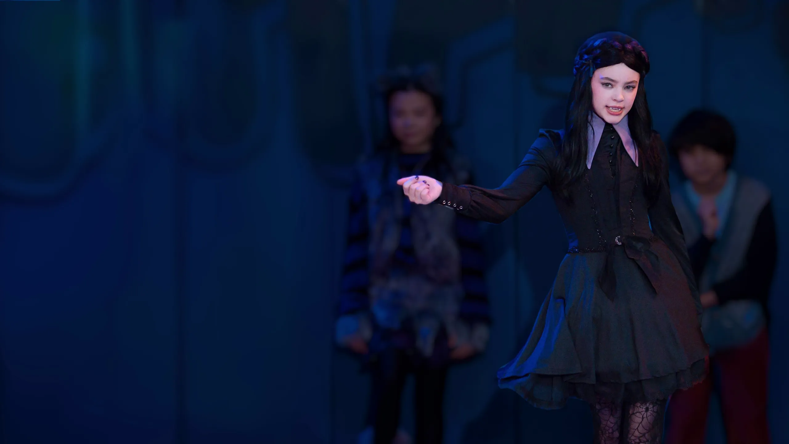 "Fangfoot Stomp" | Vampirina: Teenage Vampire Videoclip