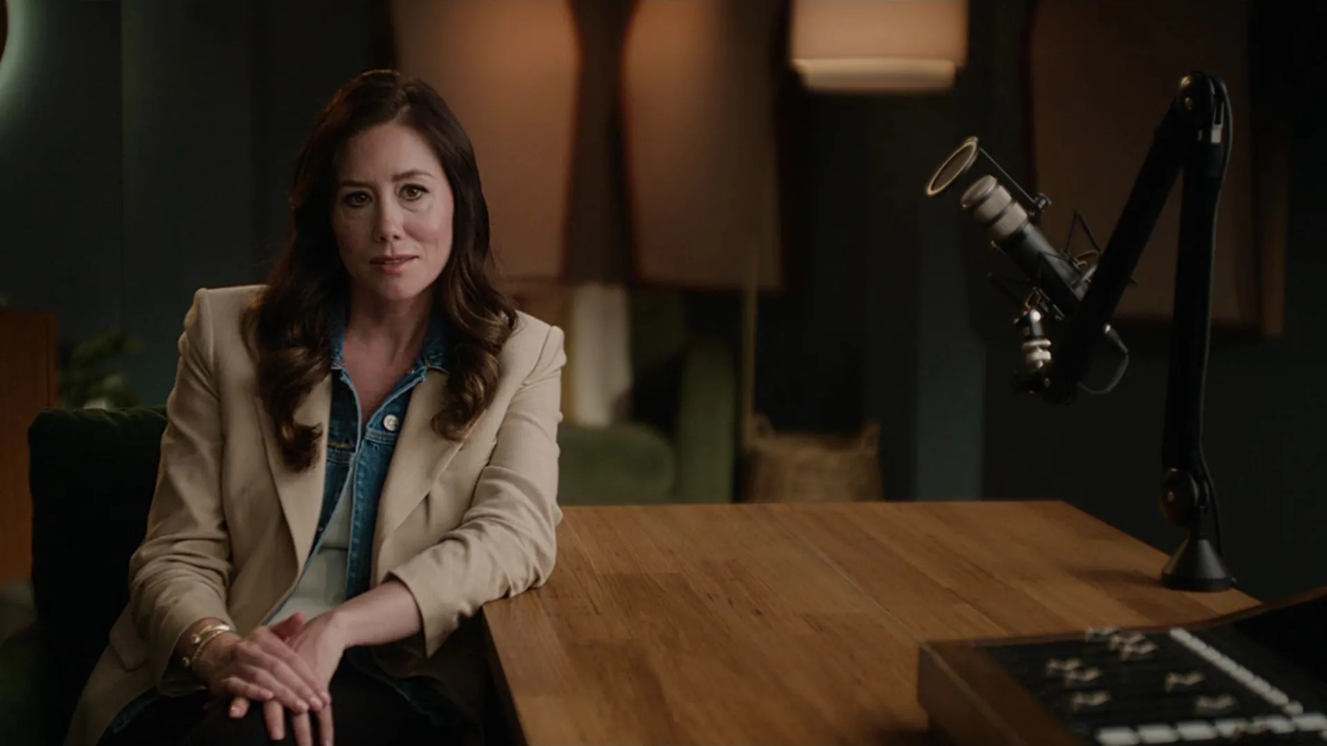 thumbnail - S3:E3 A Mind for Murder