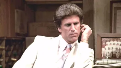 thumbnail - S4:E23 Relief Bartender