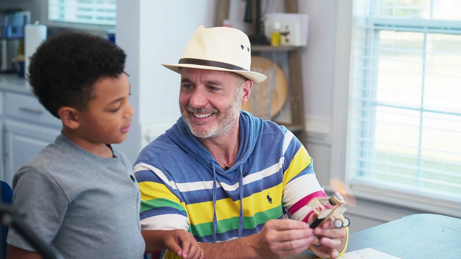 thumbnail - S1:E5 A Brand New Child Star