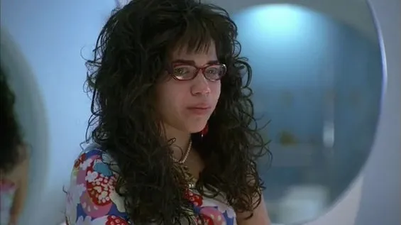 thumbnail - S1:E3 Queens for a Day