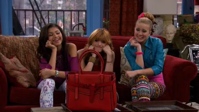 thumbnail - S3:E16 In the Bag It Up