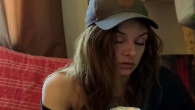 thumbnail - S22:E16 Caitlin