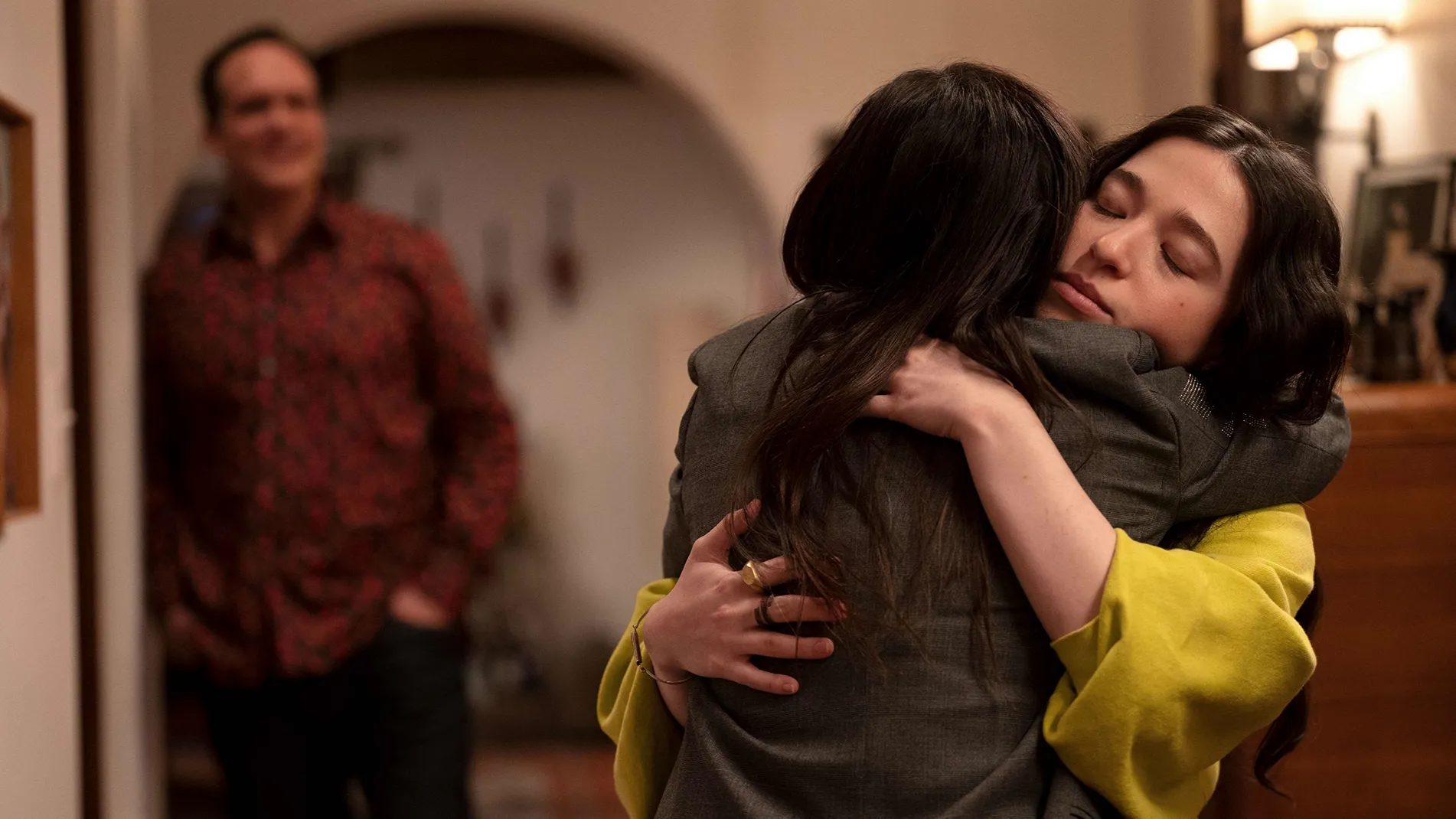 thumbnail - S5:E3 Oh, I’m Not Gonna Tell Her