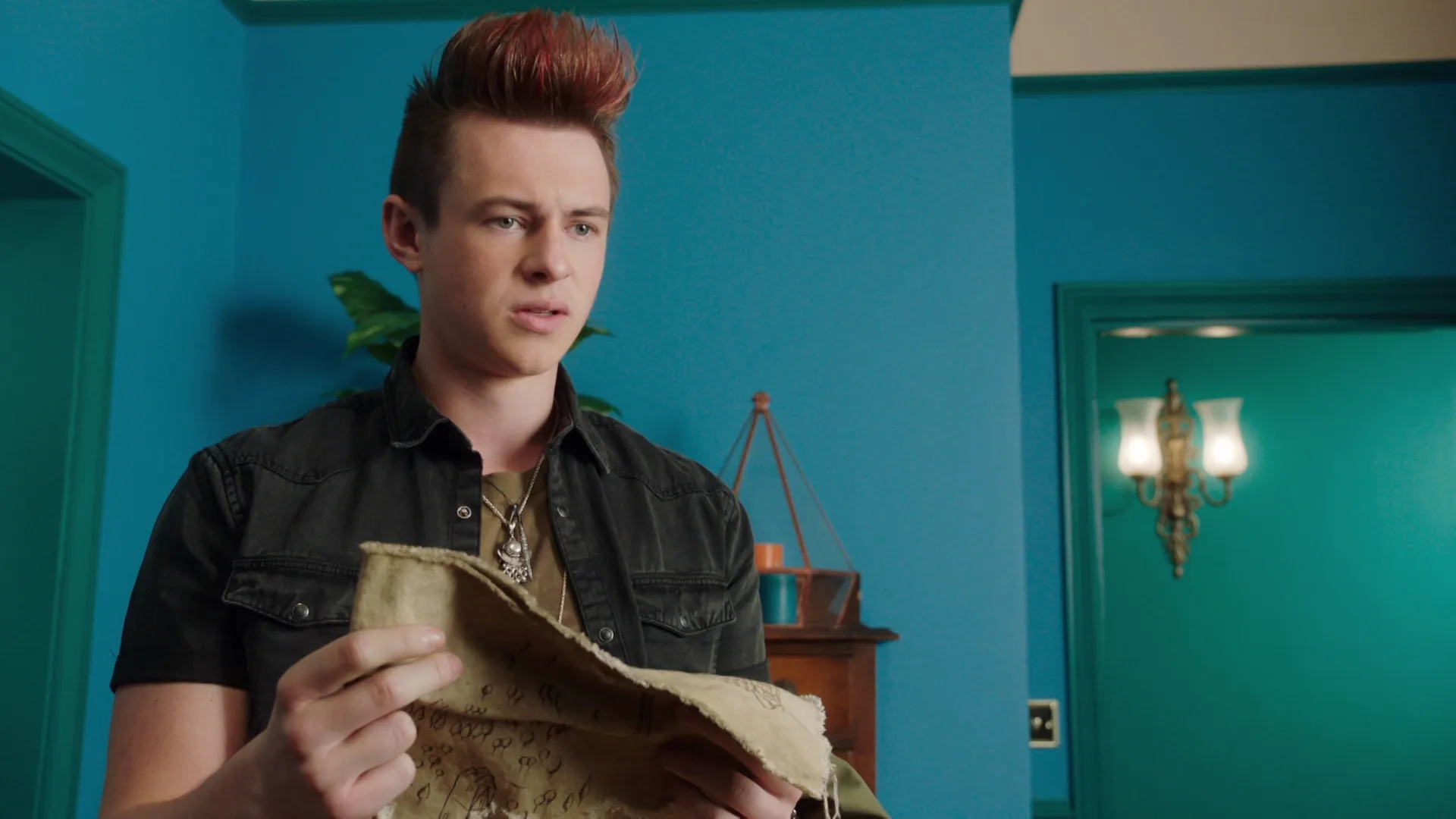 thumbnail - S2:E9 Race to Stink Island