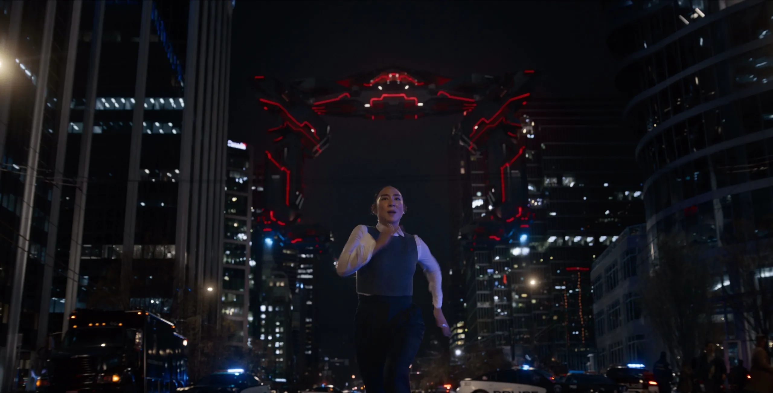 As ruas do centro de Vancouver ficaram fechadas por seis semanas para a gravação das cenas de perseguição noturna com as light cycles