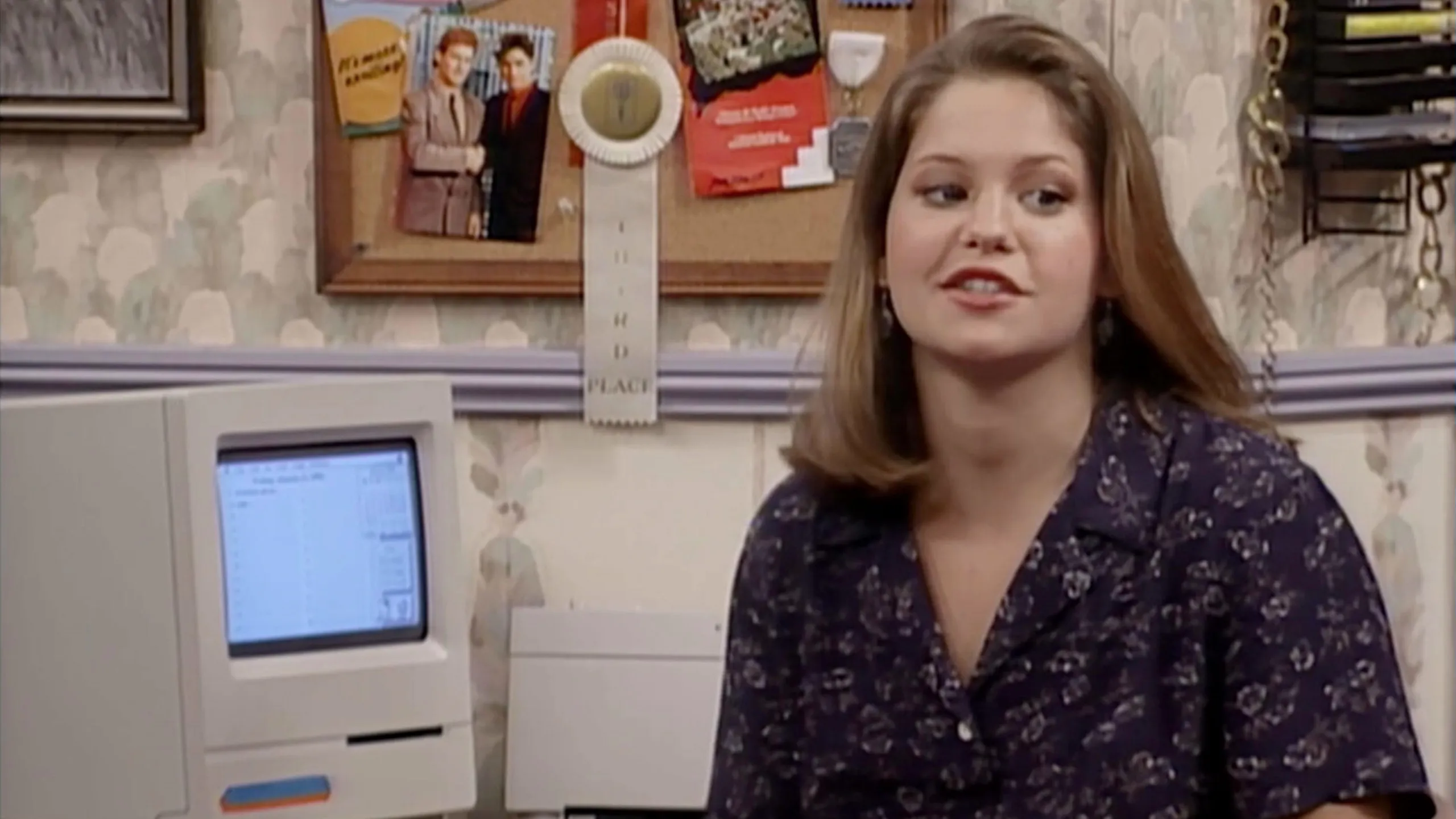 thumbnail - S8:E4 I've Got a Secret