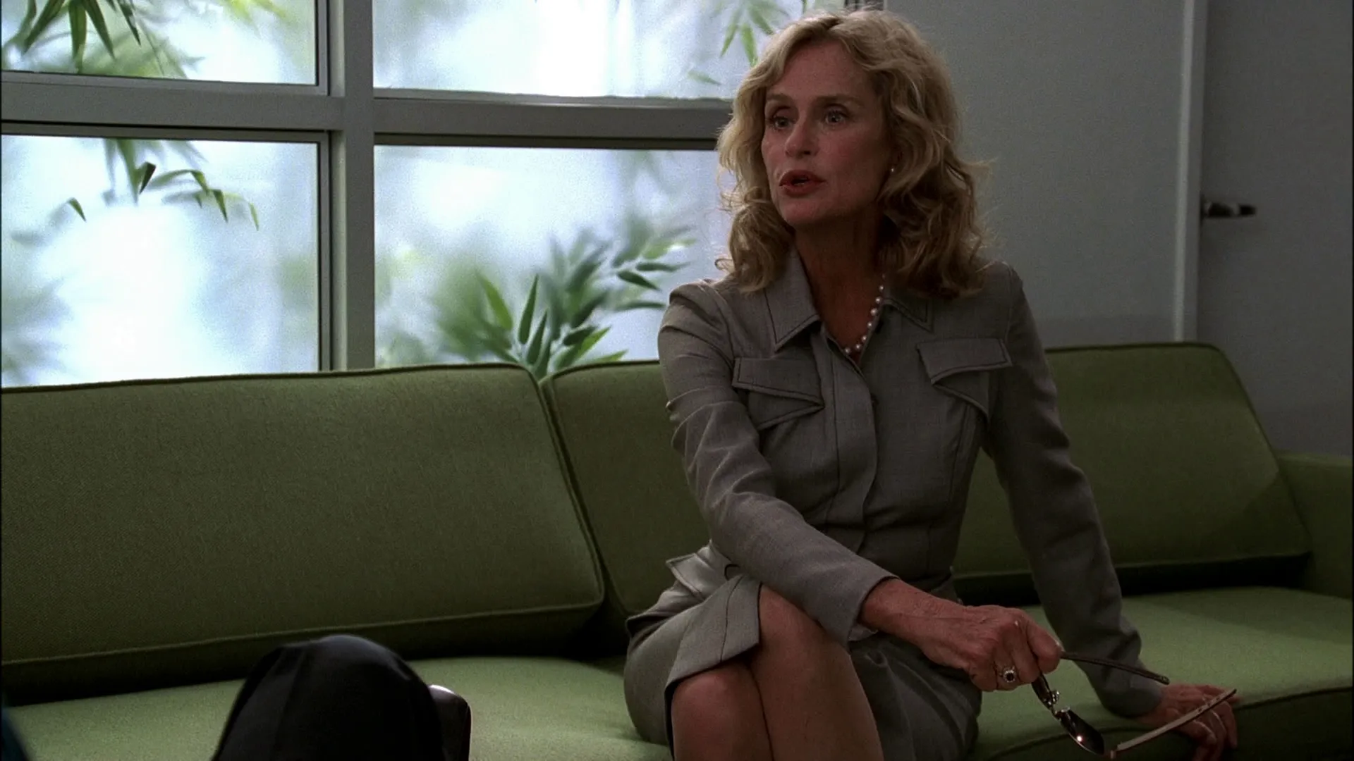 thumbnail - S5:E2 Joyce and Sharon Monroe