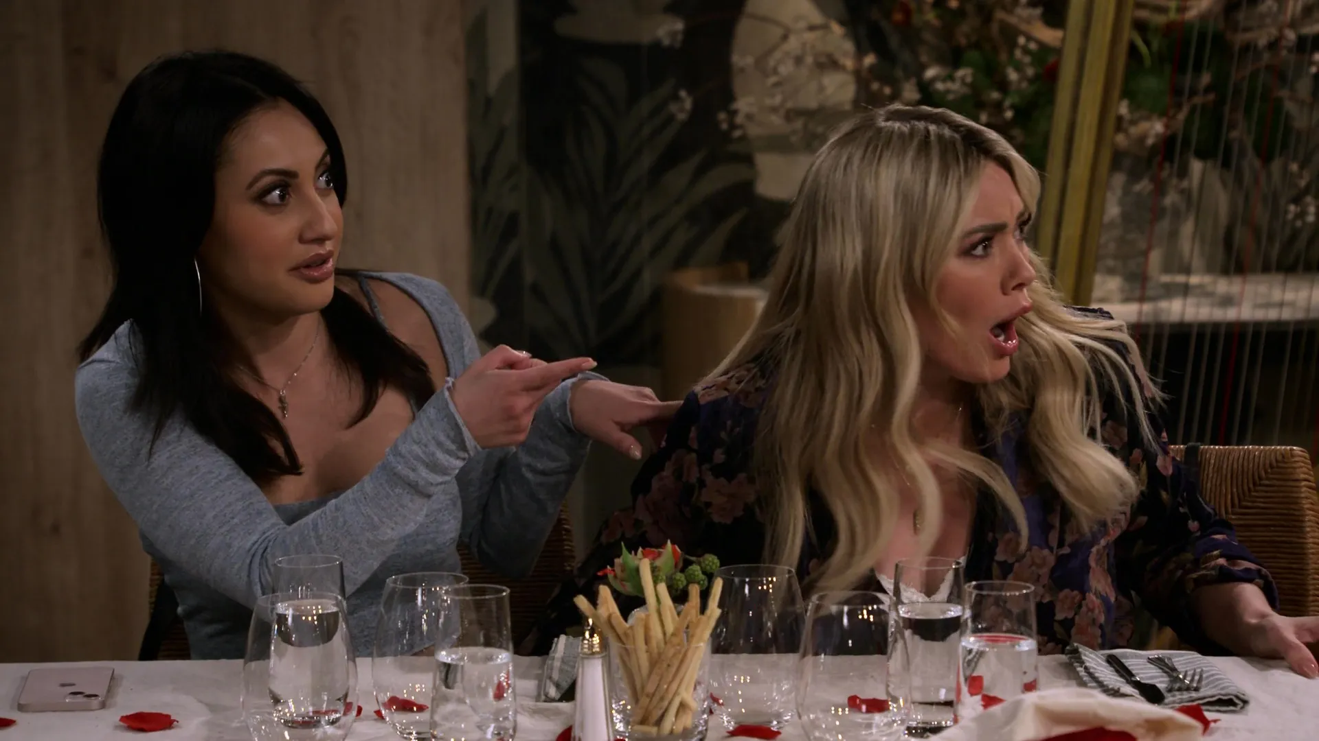 thumbnail - S2：第18話「ペアレント・トラップ」