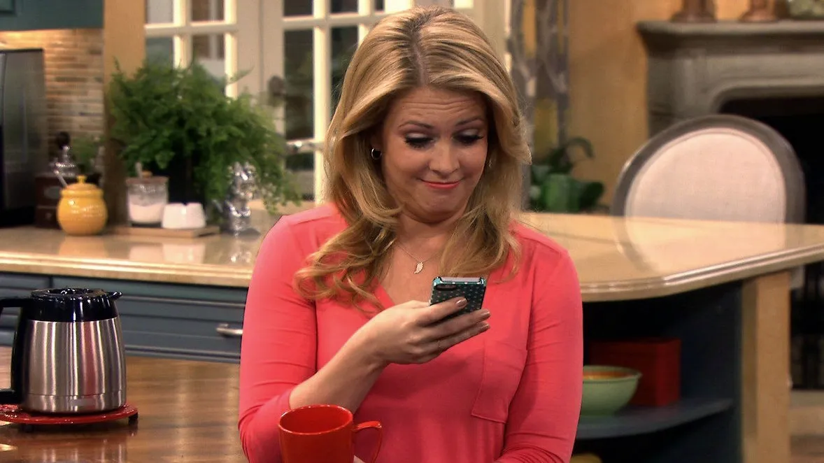 thumbnail - S4:E9 Being There