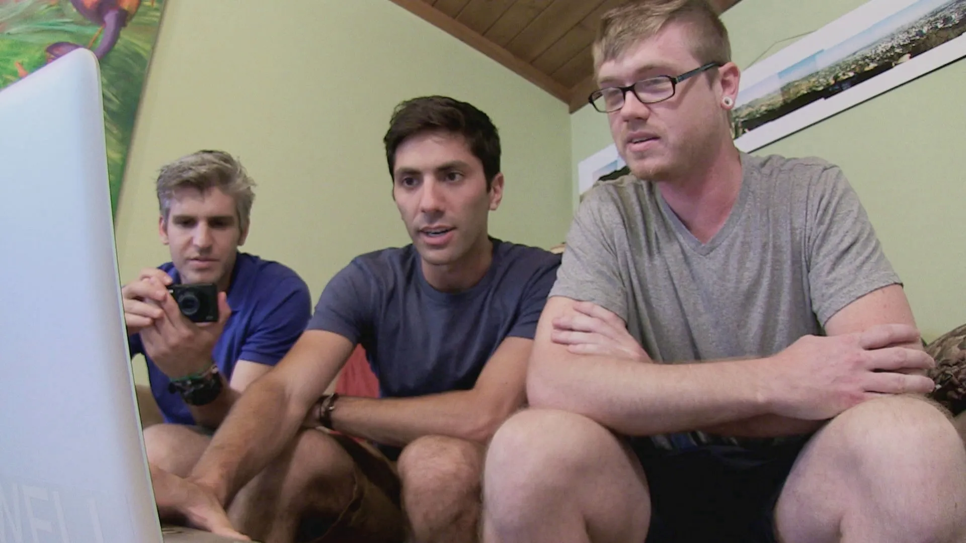 thumbnail - S2:E16 Michael & Caroline