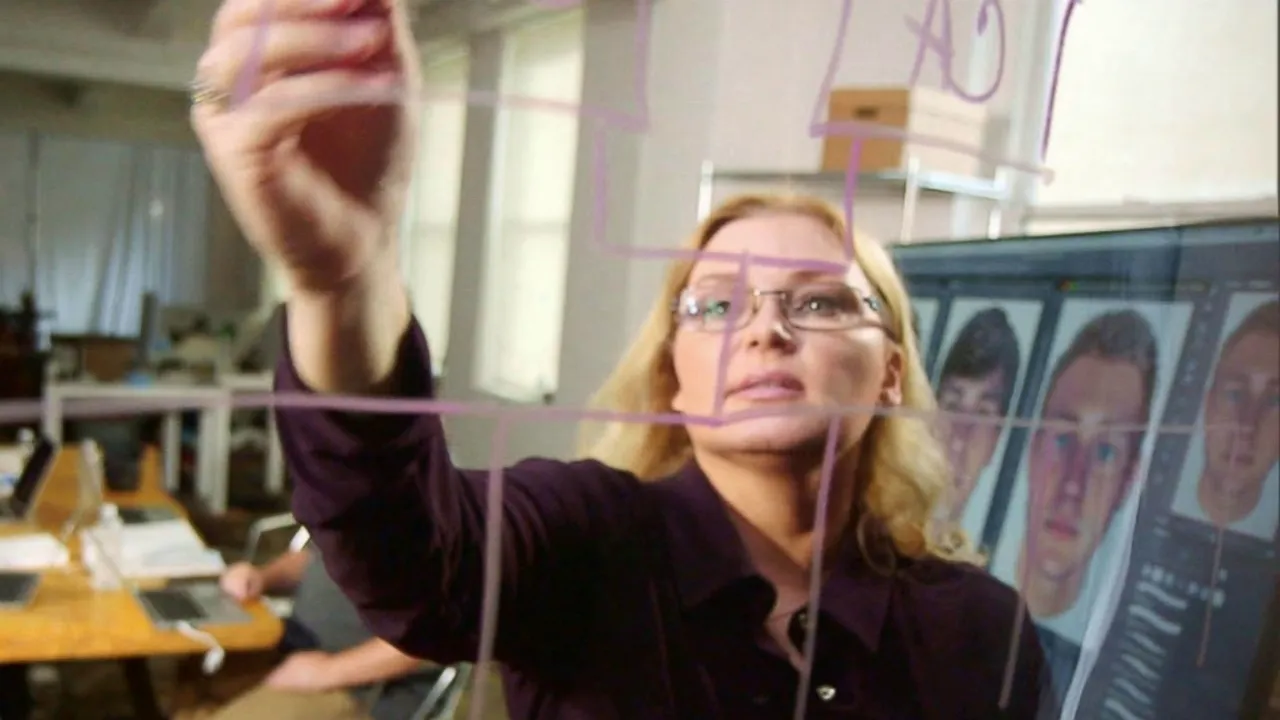 thumbnail - S41:E6 The DNA Detective