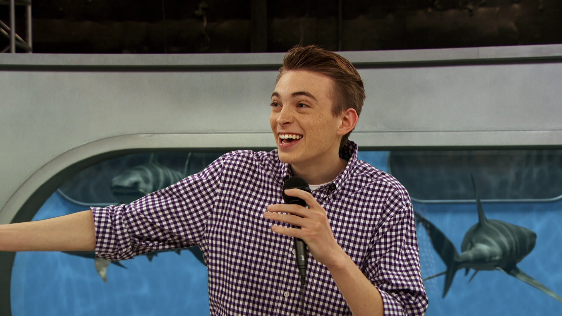 thumbnail - S4:E11 Tightroping the Shark