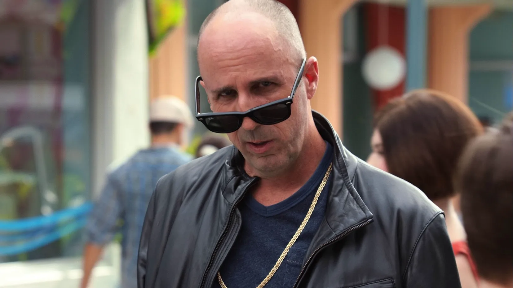 thumbnail - S6:E6 The Wrong Thing to Do