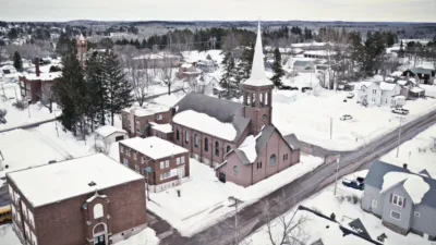 thumbnail - S1:E4 The Funeral Home Murders