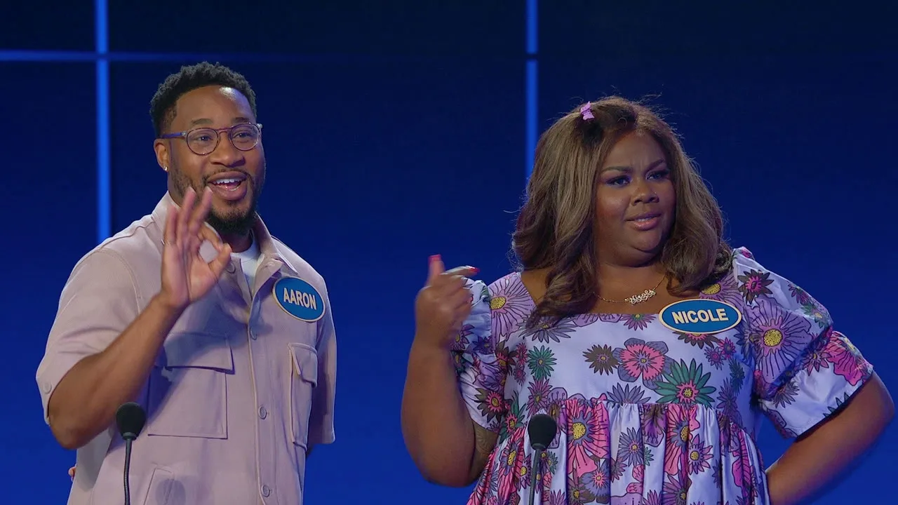 thumbnail - S9:E9 Dancing With the Stars vs. Grand Crew and Ben Schwartz vs. Sam Richardson
