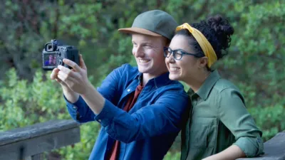 thumbnail - S3:E5 Photography