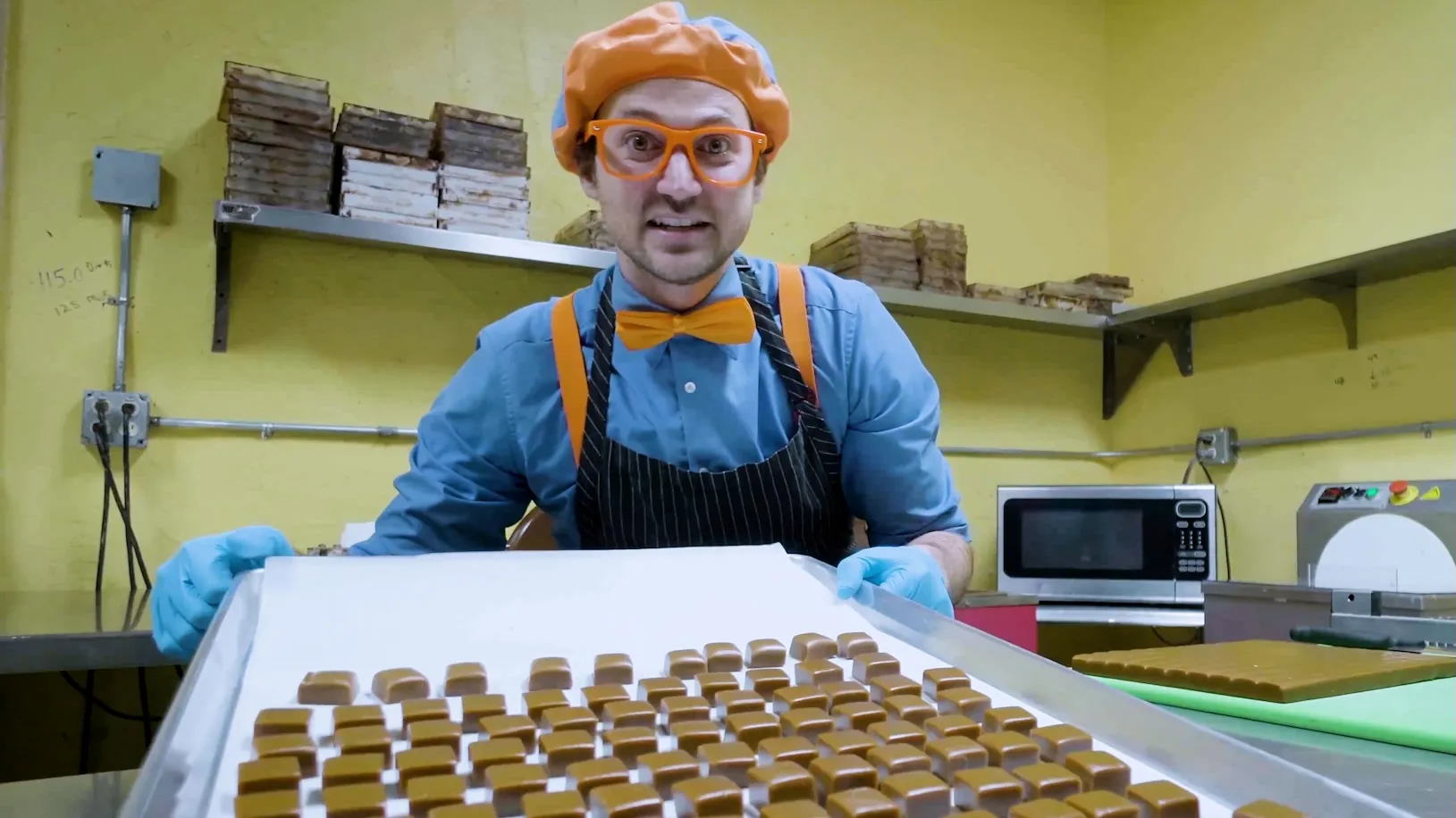 thumbnail - S4:E4 Food Fun with Blippi!