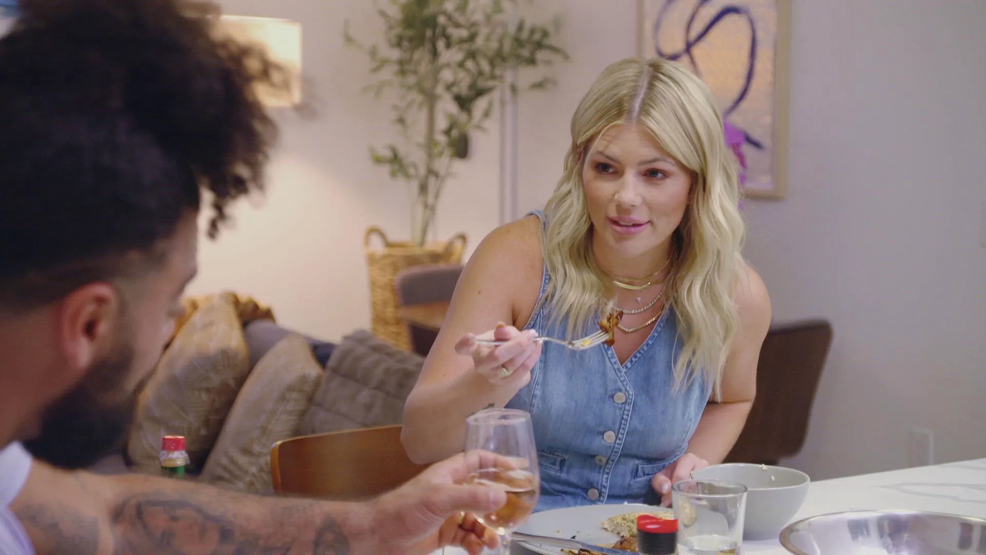 thumbnail - S18:E8 Chef's Kiss and a Rude Diss
